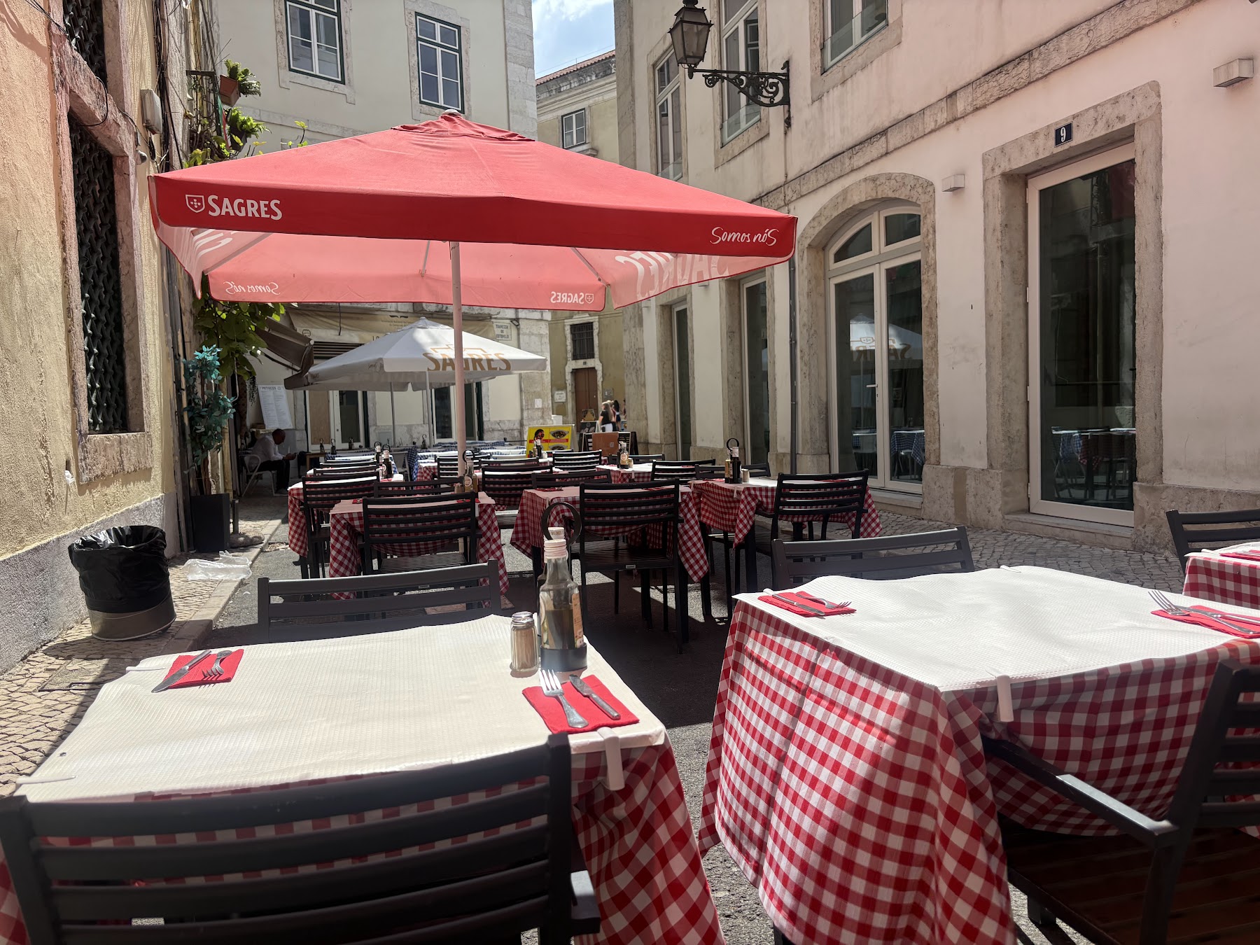 Clube do Bacalhau inside the restaurant
